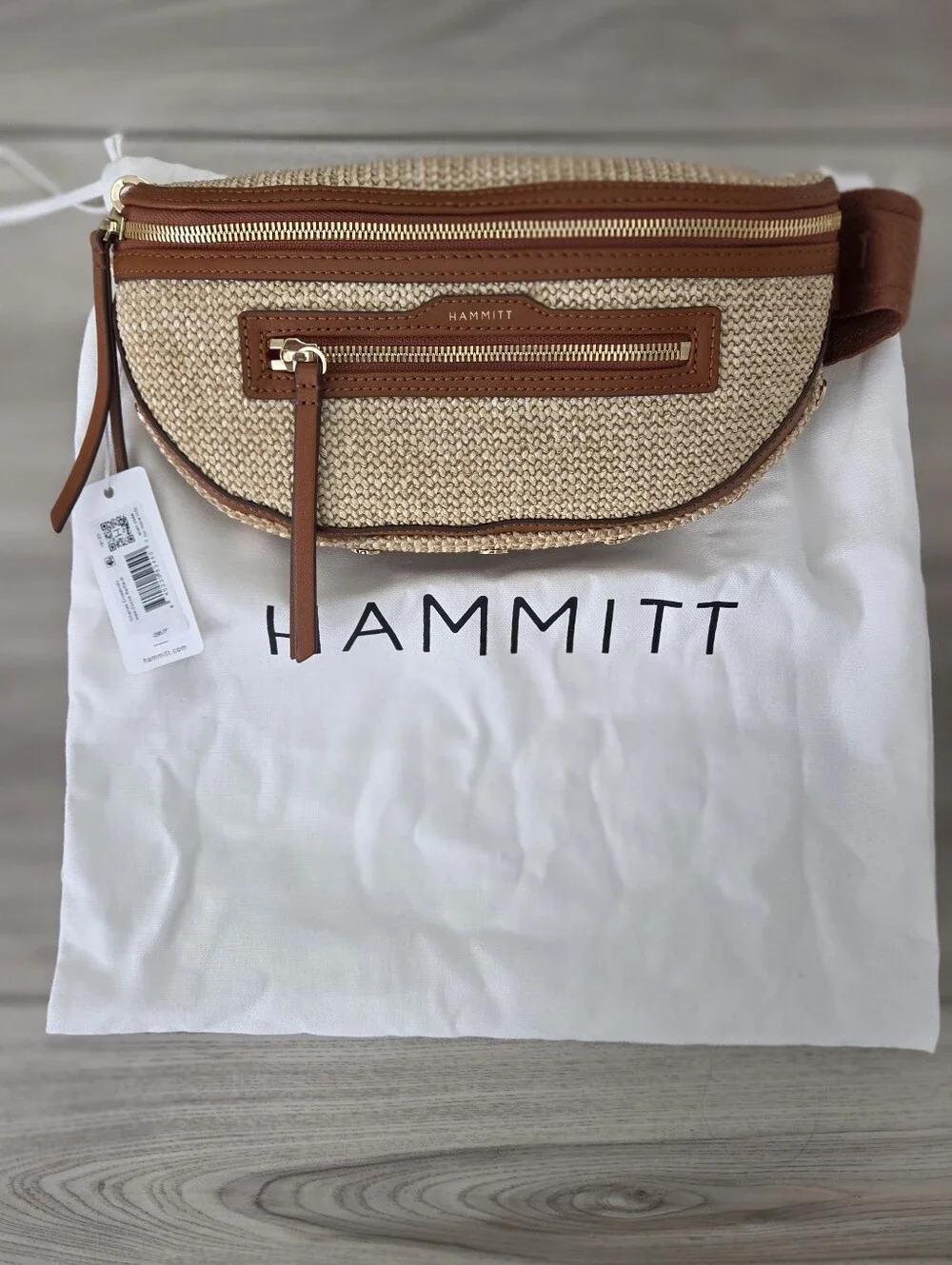 Hammitt zippered phone